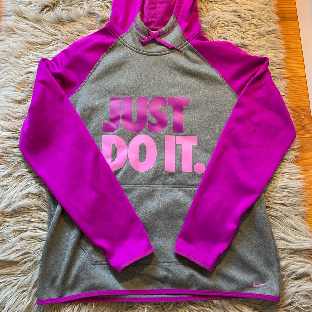 Women’s Nike Hooded Sweatshirt